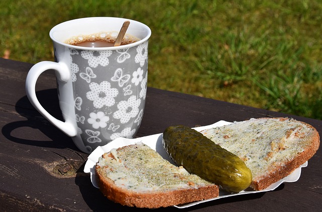 记者曝阿隆索频与瓜迪奥拉交流，拒唯尼修斯